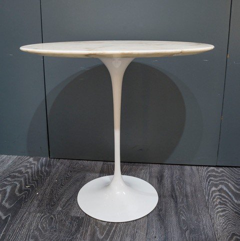 Eero Saarinen (1910-1961), Edition Knoll : Oval Marble Pedestal Table -photo-1