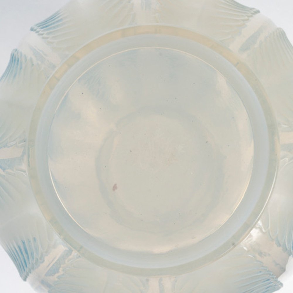  1932 - René Lalique - Opalescent “biskra” Vase.-photo-1