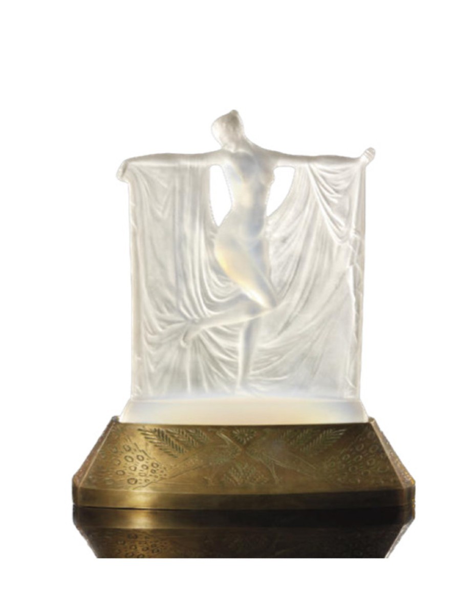 1925 René Lalique - Statuette 'Suzanne' verre opalescent