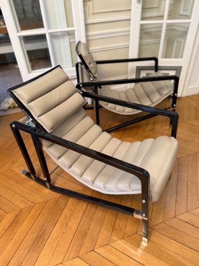 Eileen GRAY & ECART INTERNATIONAL (éditeur)   Paire de fauteuils « Transat », modèle original c-photo-4