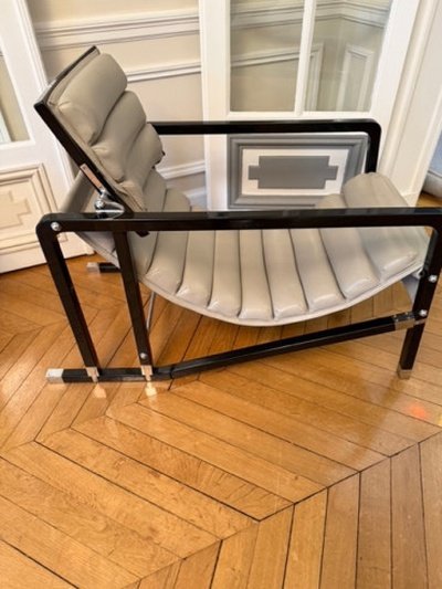 Eileen GRAY & ECART INTERNATIONAL (éditeur)   Paire de fauteuils « Transat », modèle original c-photo-3