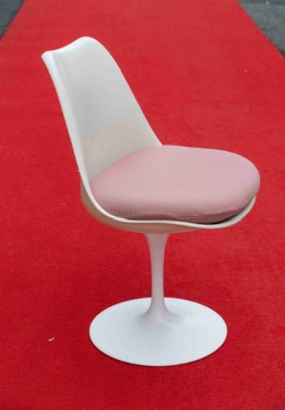 Eero SAARINEN (1910-1961) & KNOLL INTERNATIONAL (éditeur) 6 chaises pivotantes-photo-3