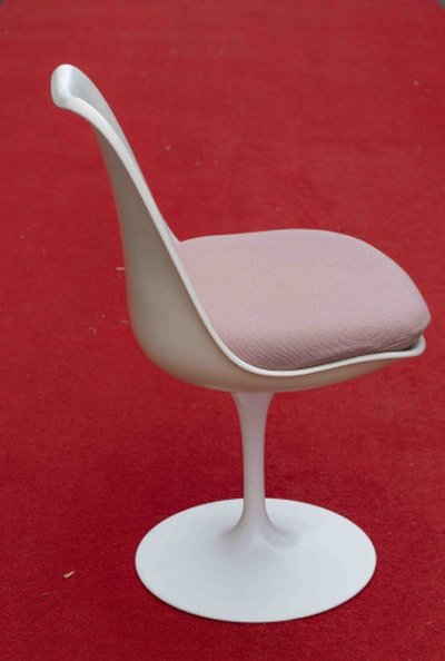 Eero SAARINEN (1910-1961) & KNOLL INTERNATIONAL (éditeur) 6 chaises pivotantes-photo-4