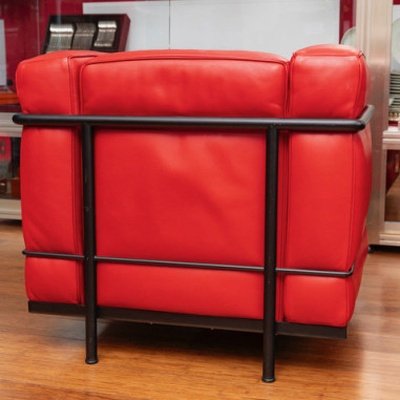 LE CORBUSIER ET PIERRE JEANNERET : Fauteuil "LC2" cuir rouge-photo-6