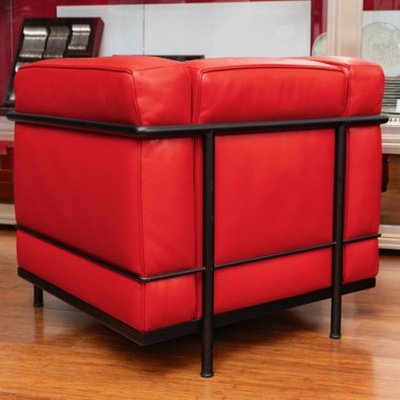 LE CORBUSIER ET PIERRE JEANNERET : Fauteuil "LC2" cuir rouge-photo-7