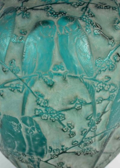 1919 René Lalique - Green-tinted Parakeet Vase-photo-2