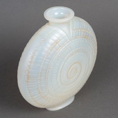 1920 – René Lalique “escargot” Opalescent Vase-photo-3