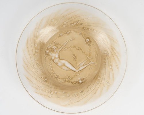 1920 – René Lalique – Plate “a Figurine And Flowers”-photo-2