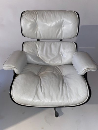 Charles et Ray EAMES – Édition MOBILIER International : Fauteuil Lounge et son ottoman-photo-3