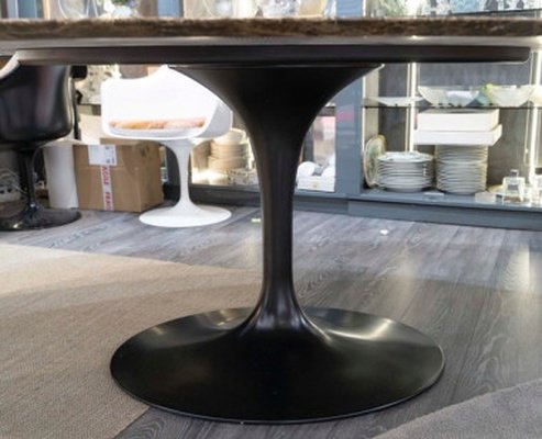Eero Saarinen & Knoll International: Table "tulipe", marbre marquina et rilsan noir-photo-3