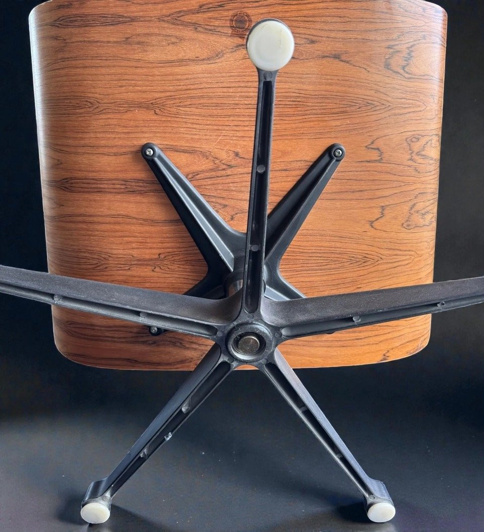 Charles Et Ray Eames & Mobilier International - Lounge Chair Et Son Ottoman ,cuir Blanc-photo-3