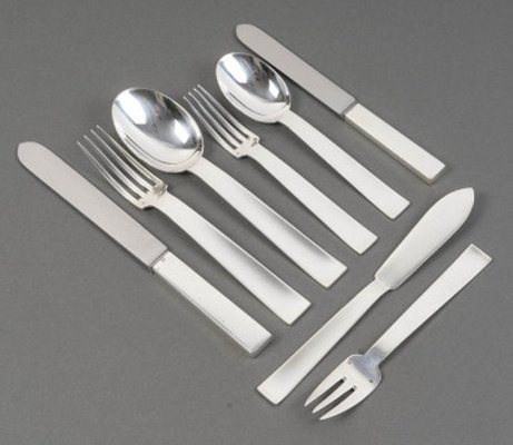 JEAN TETARD – MENAGERE DE COUVERTS 132 PIECES EN ARGENT MASSIF MODELE « TROCADERO » EPOQUE ART -photo-4