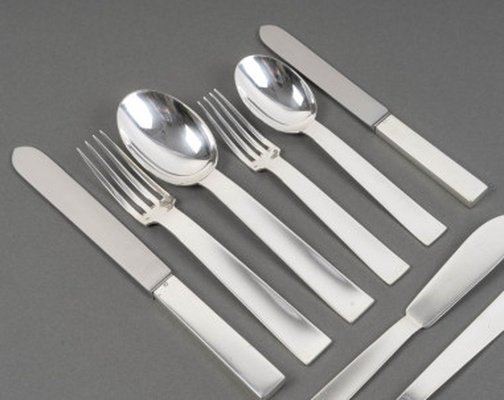 JEAN TETARD – MENAGERE DE COUVERTS 132 PIECES EN ARGENT MASSIF MODELE « TROCADERO » EPOQUE ART -photo-1