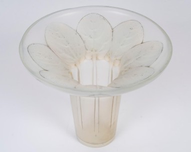 1921- René Lalique Vase « Violettes» Opalescent-photo-2