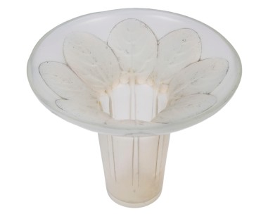 1921- René Lalique Vase « Violettes» Opalescent