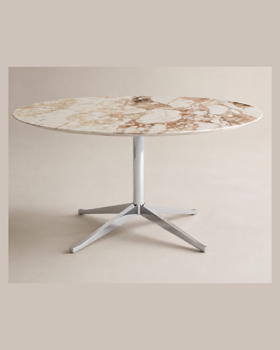 Florence KNOLL for KNOLL INTERNATIONAL. Round Calacatta Marble Table, Ø 145 cm, 1980