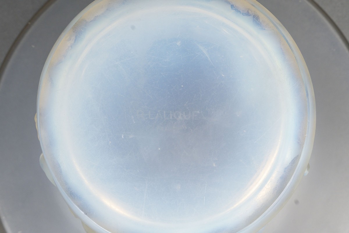 1930 René Lalique - Vase "farandole" Opalescent-photo-2