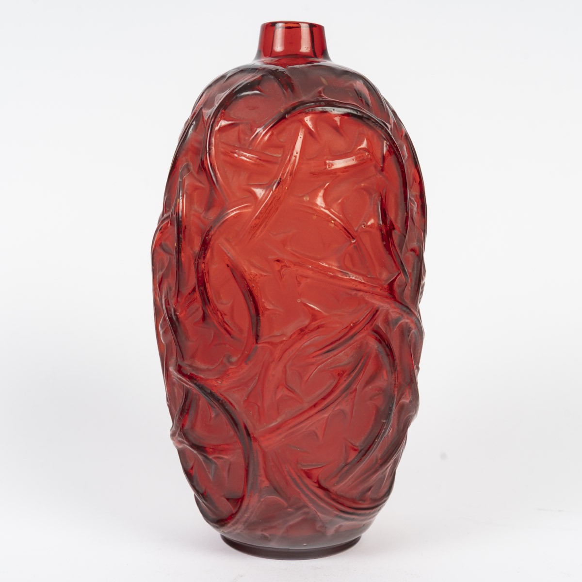 1921- René Lalique ,Vase "Ronces" teinté rouge