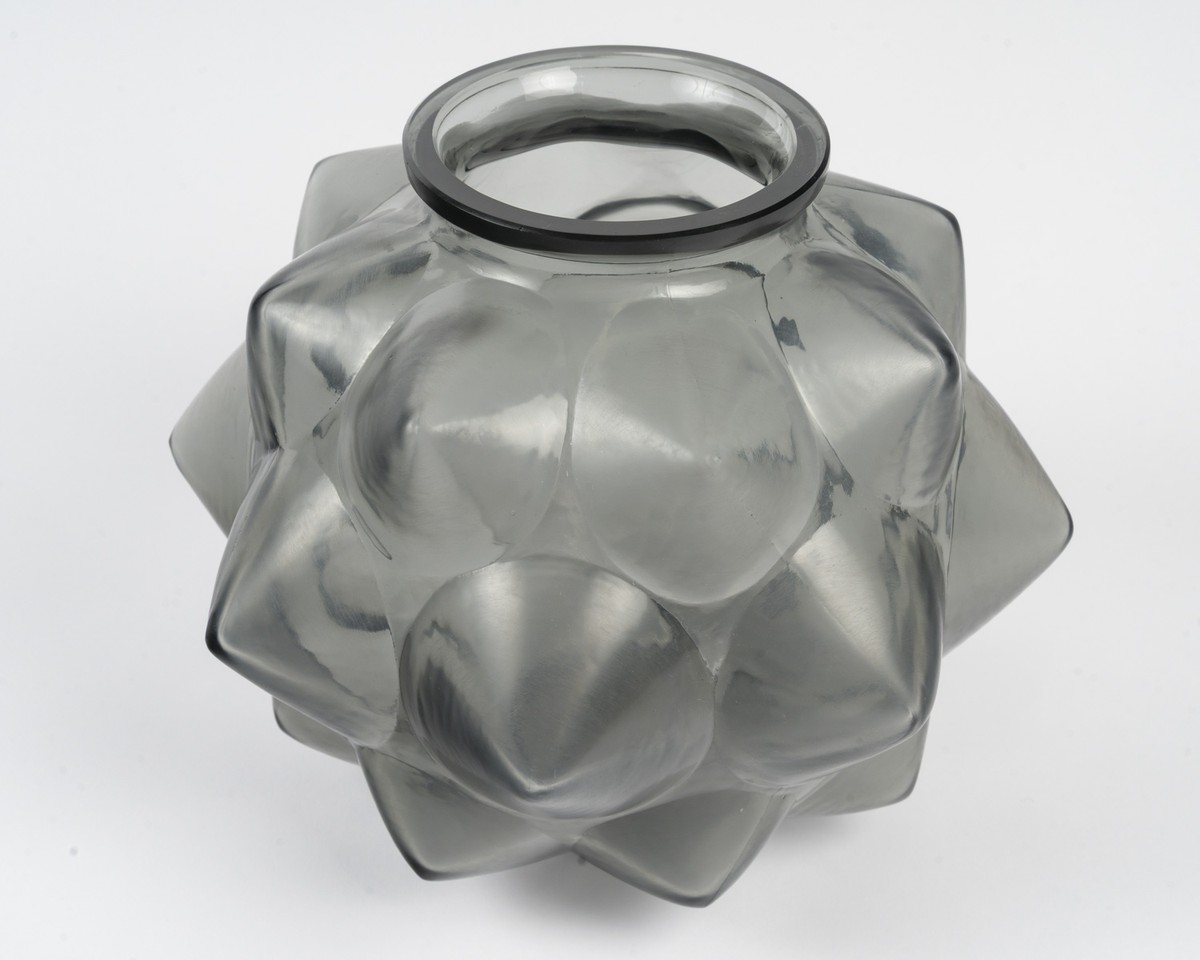 1927- René Lalique "champagne" Vase-photo-4