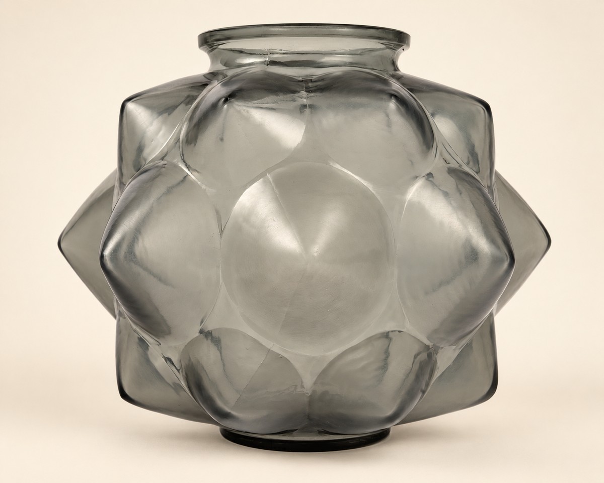 1927- René Lalique "champagne" Vase