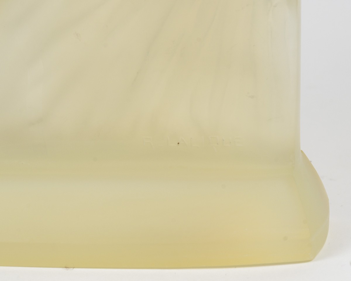 1925- René Lalique - Statuette "butterscotch" Thais-photo-2