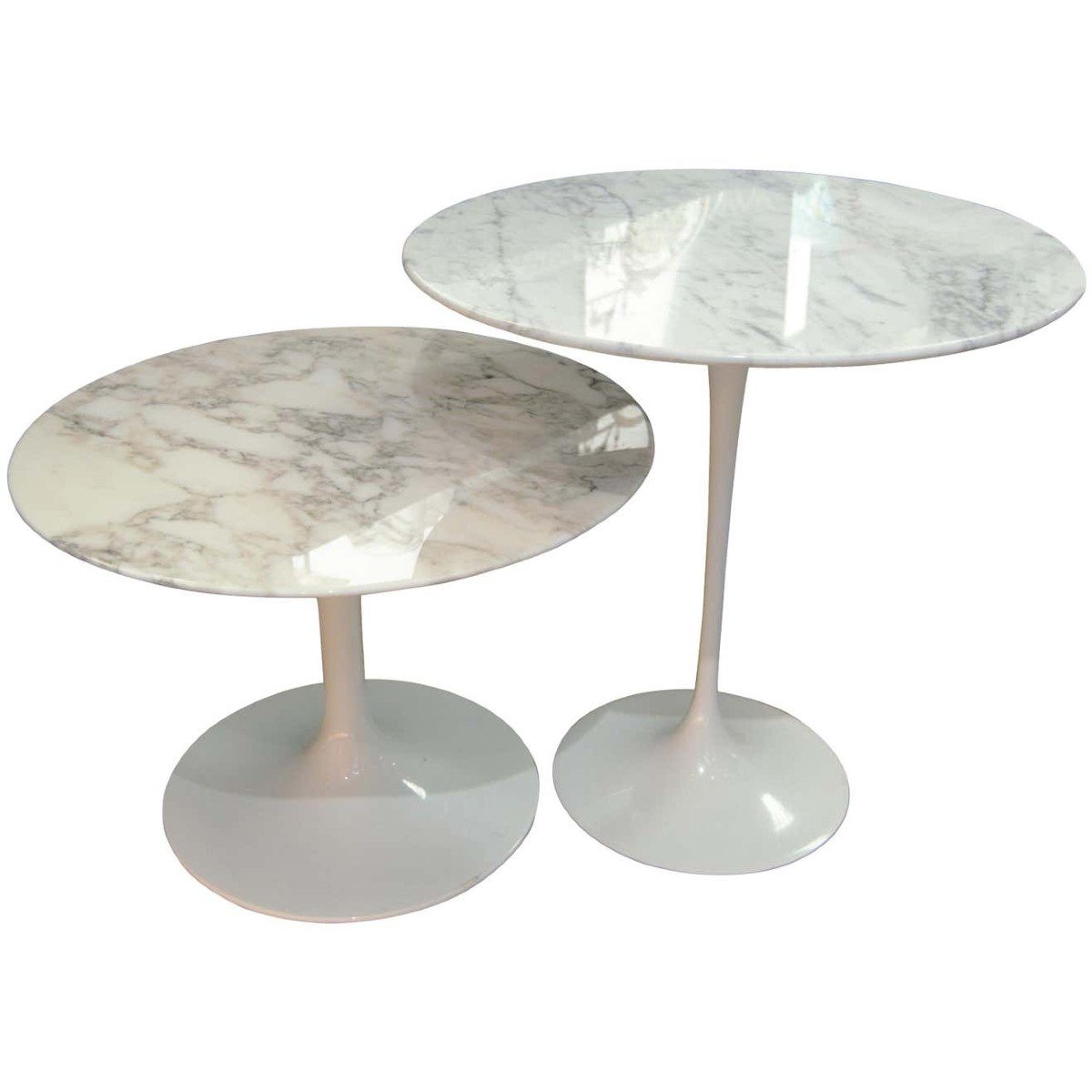 Eero Saarinen & Knoll, guéridons "tulipe" en marbre / tables gigogne
