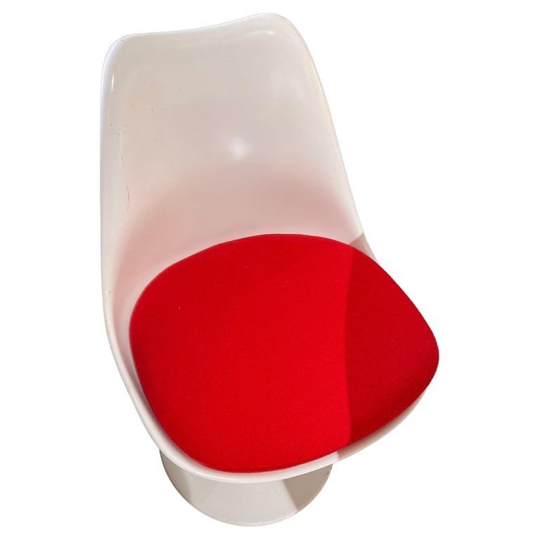 Eero Saarinen & Knoll, Tulip Chair