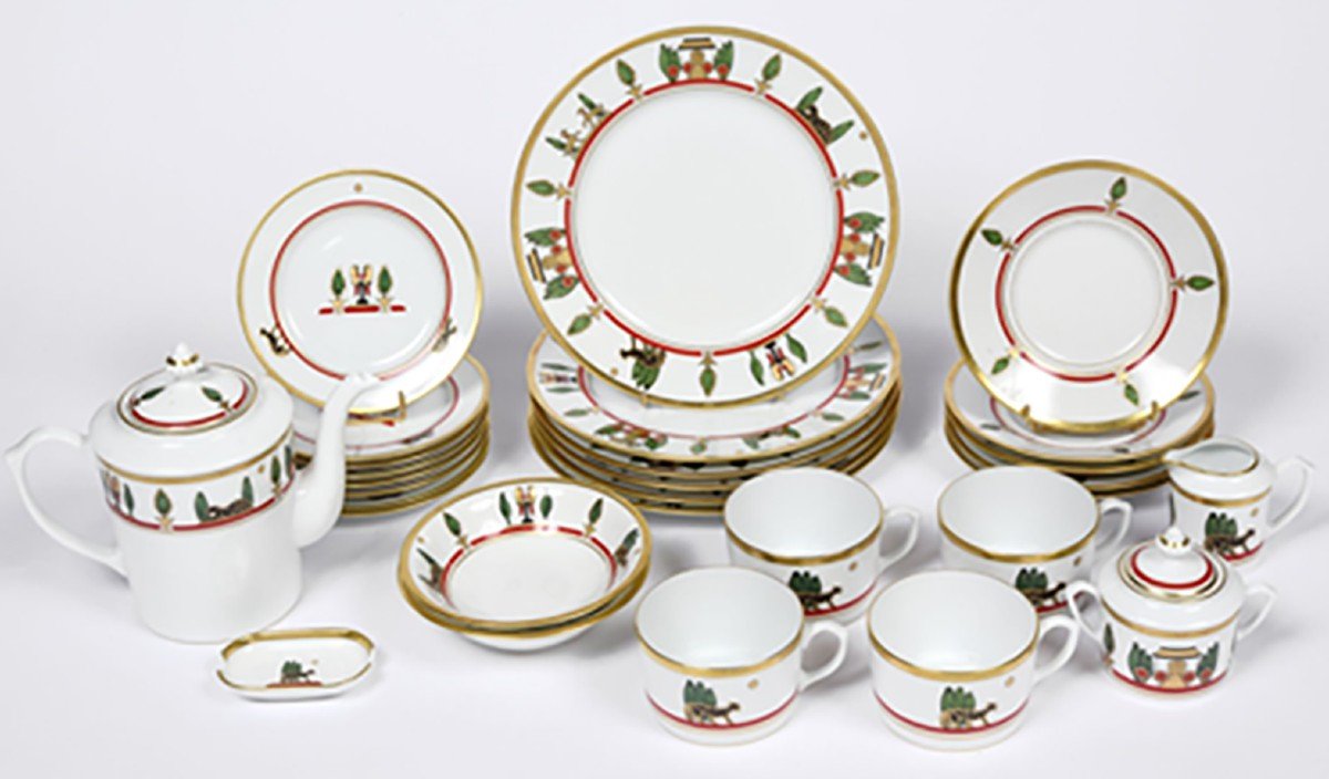 Proantic Service In White Porcelain Model
