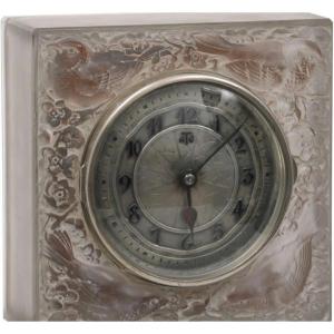 R Lalique Pendule 