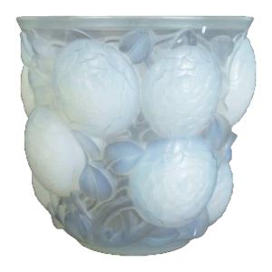 René Lalique (1860-1945) - Opalescent Vase "oran"