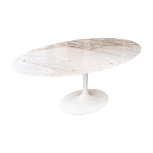 Eero Saarinen Pour Knoll : Table « Tulip Ovale » En Marbre Calacatta Oro