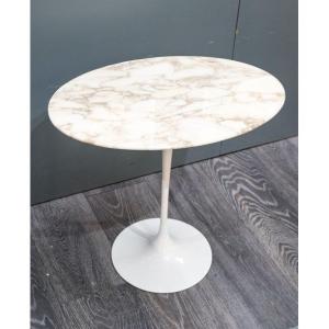 Eero Saarinen (1910-1961), Edition Knoll : Oval Marble Pedestal Table 