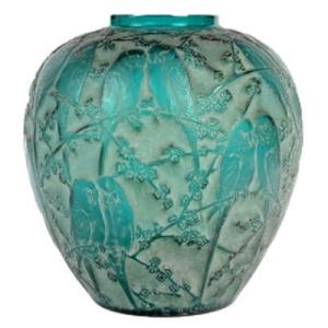 1919 René Lalique - Green-tinted Parakeet Vase