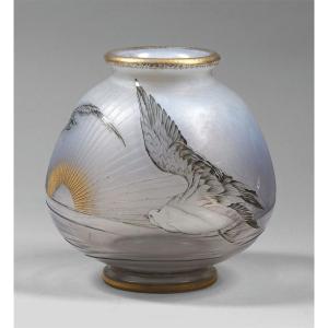 Daum Vase "Mouettes"