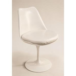 Eero Saarinen (1910-1961) For Knoll International. Swivel Chair Model "tulip", 2022