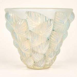 1927 - René Lalique ,Vase "Moissac"