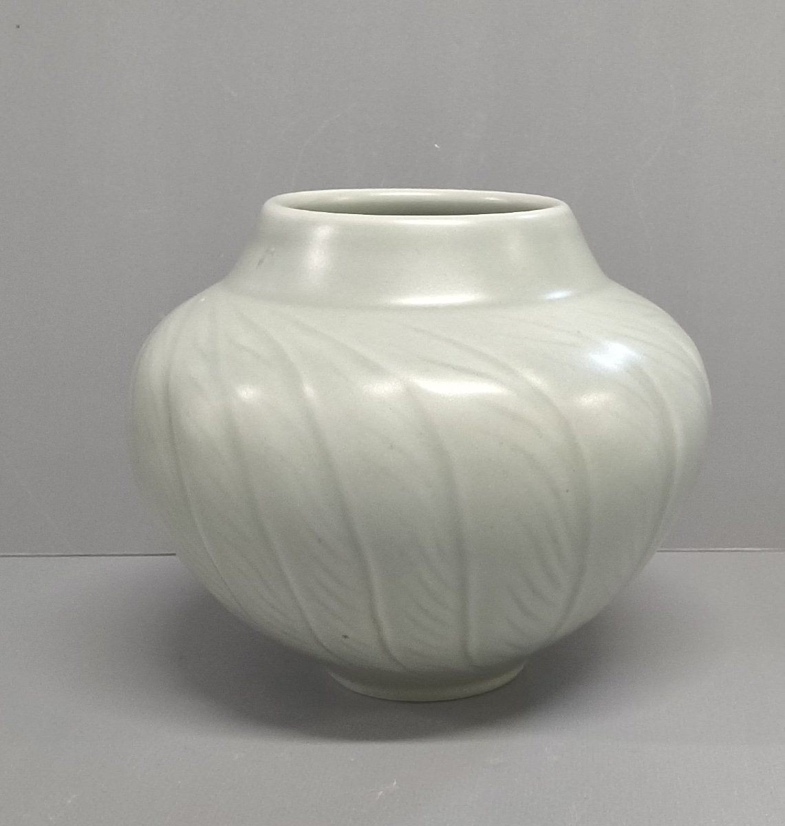 Jean Girel - Vase en céramique céladon-photo-3