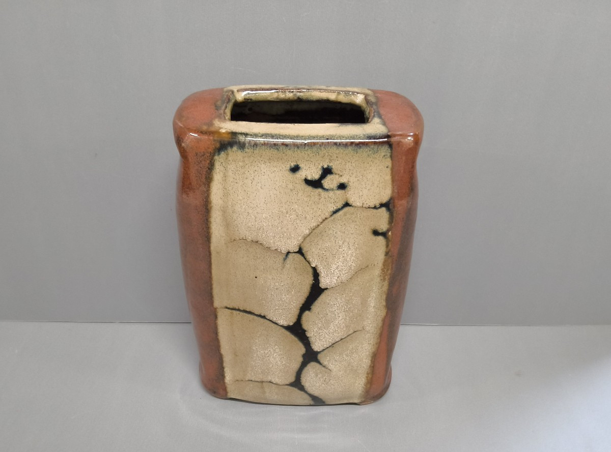 Svein Hjorth Jensen - Vase quadrangulaire en céramique