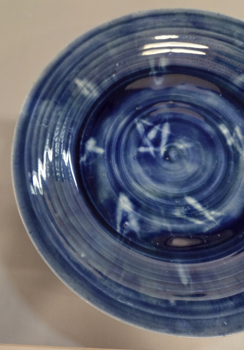 Michel Beck - Grande coupe en grès émaillé bleu-photo-3