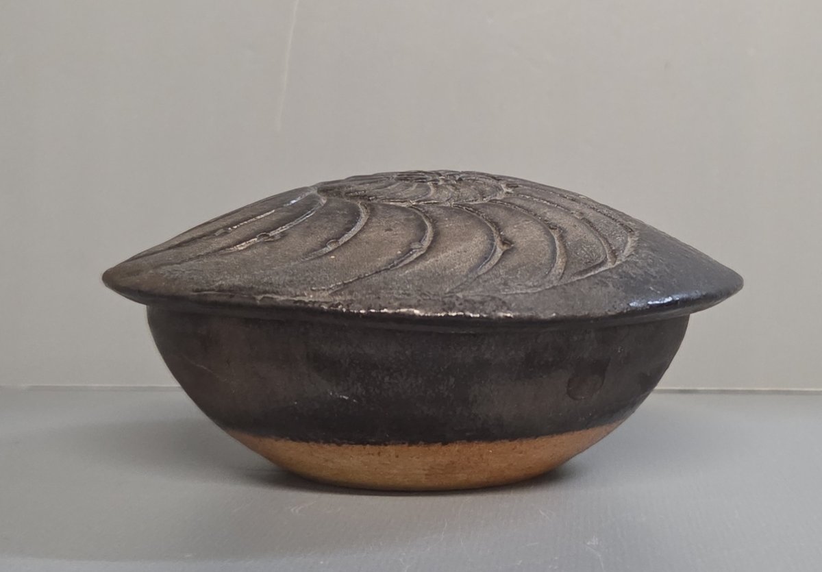 Jean-Pierre Bonardot - Boîte "ammonite" en grès émaillé noir-photo-2