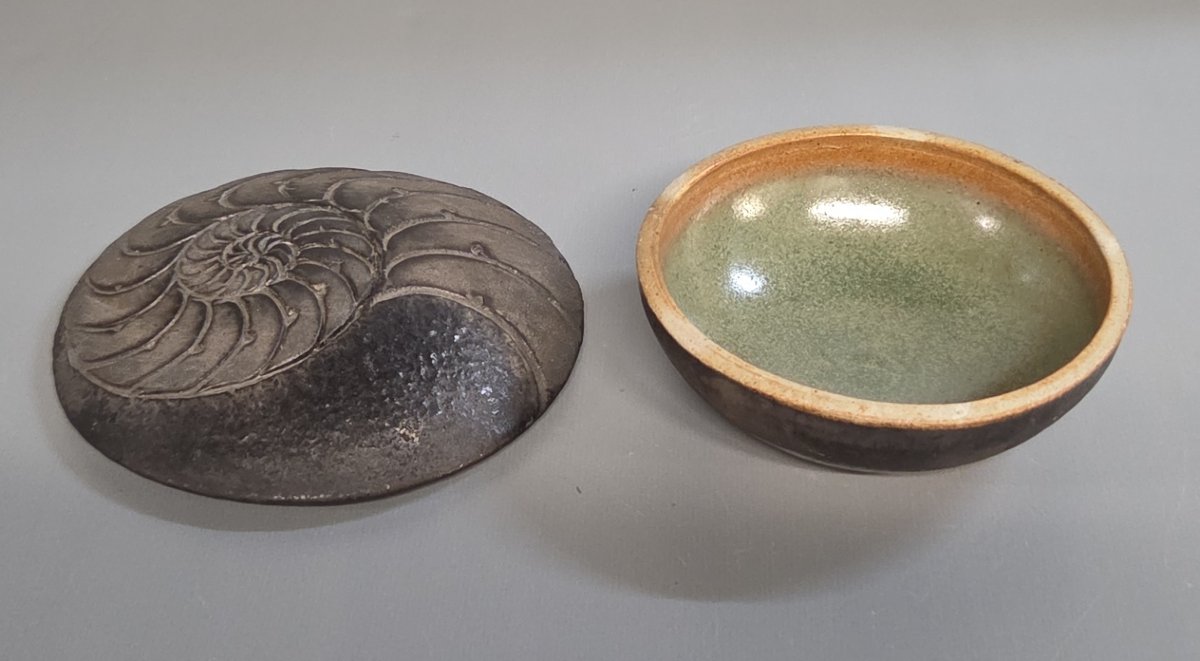 Jean-Pierre Bonardot - Boîte "ammonite" en grès émaillé noir-photo-4