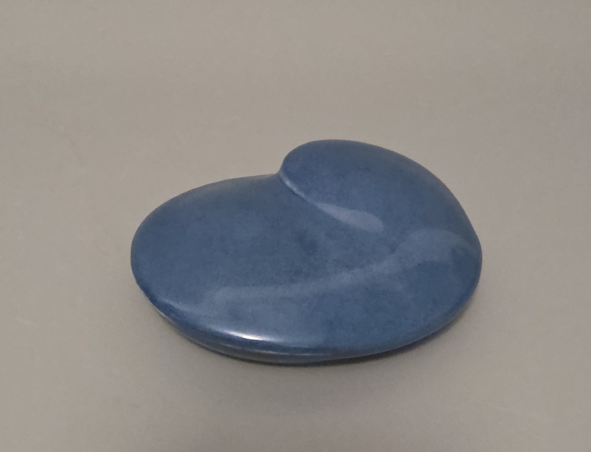 Aisaku Suzuki - Blue Glazed Porcelain Sculpture