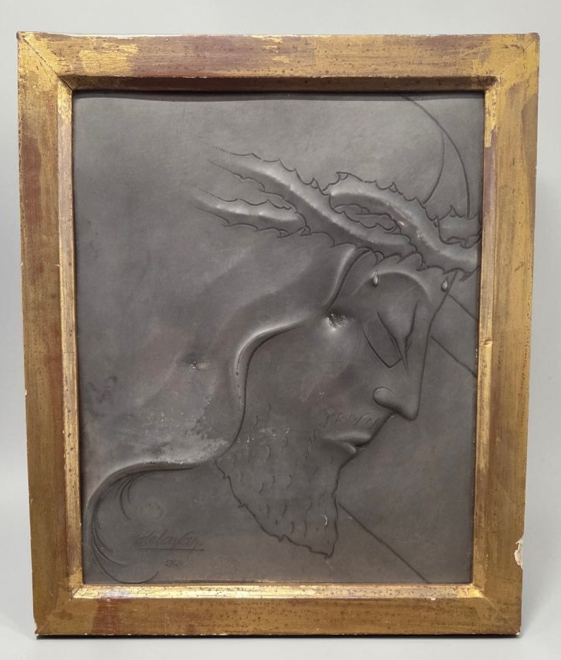 René Delavan - Christ, Repoussé Pewter Plate. Art Deco, 1930