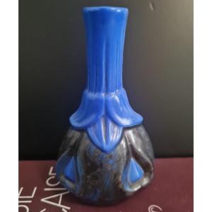 Mougin Frères à Nancy - Précieux Petit Vase aubergine Art Nouveau