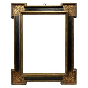 Cadre espagnol à coins décrochés XVIIe — 68,5 x 49,5 cm — Réf.PC0225M2