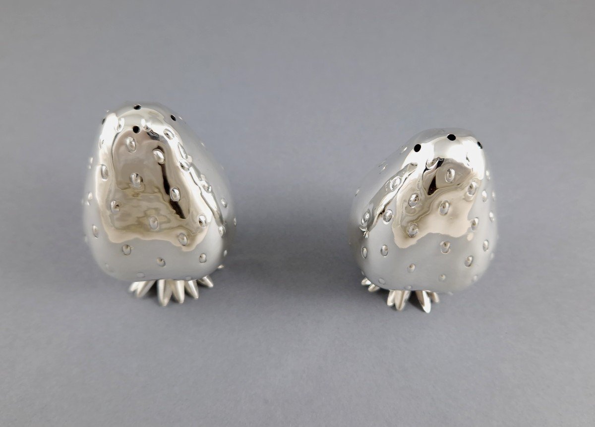 Strawberry Salt And Pepper Shaker In Sterling Silver-photo-1