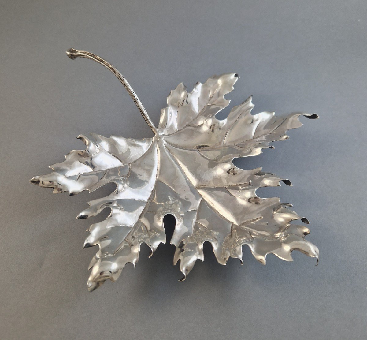 Buccellati - Sterling Silver Leaf Bowl
