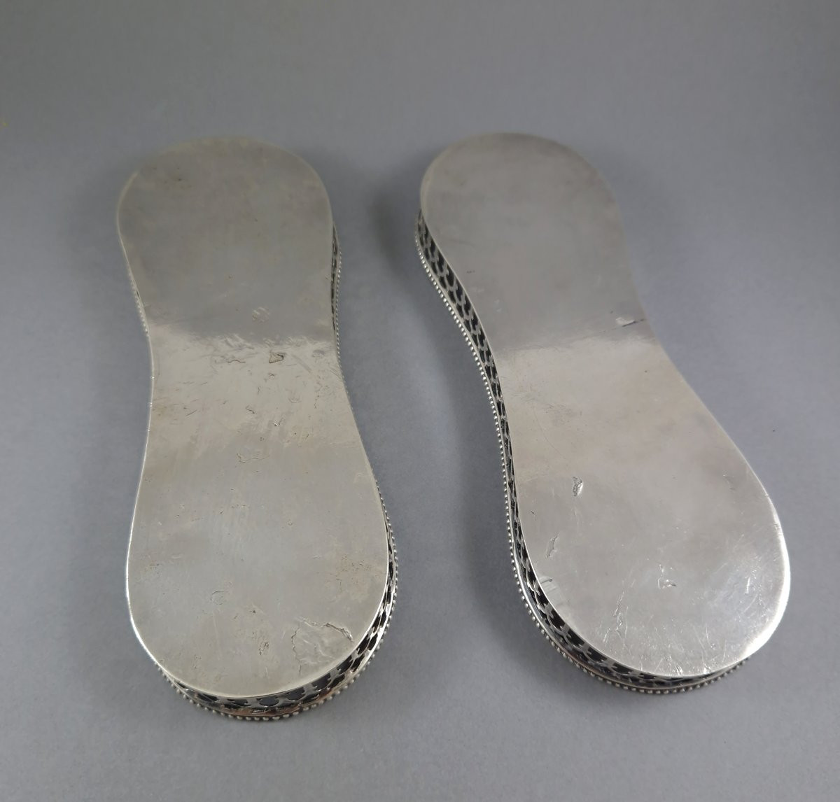 Augsbourg - Paire de plateaux en argent massif du 18ème siècle-photo-3