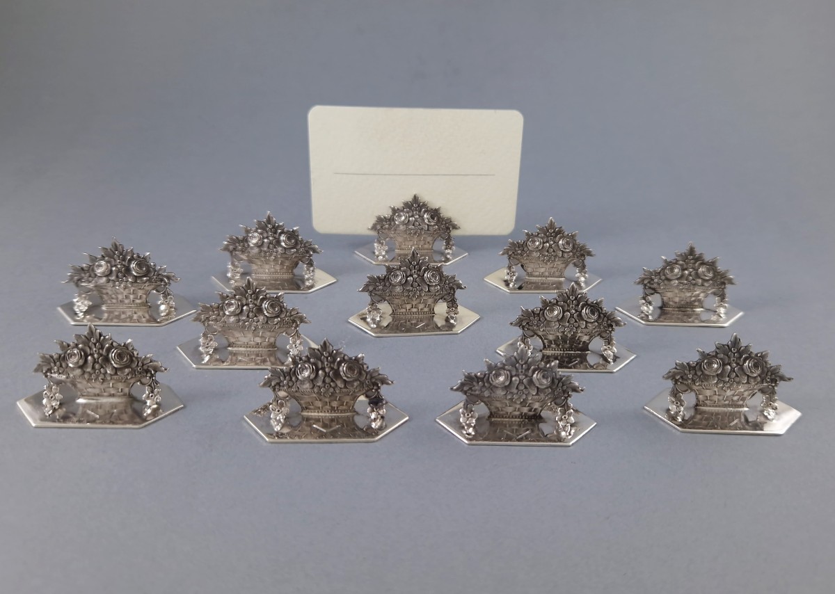 12 portes nom en argent massif