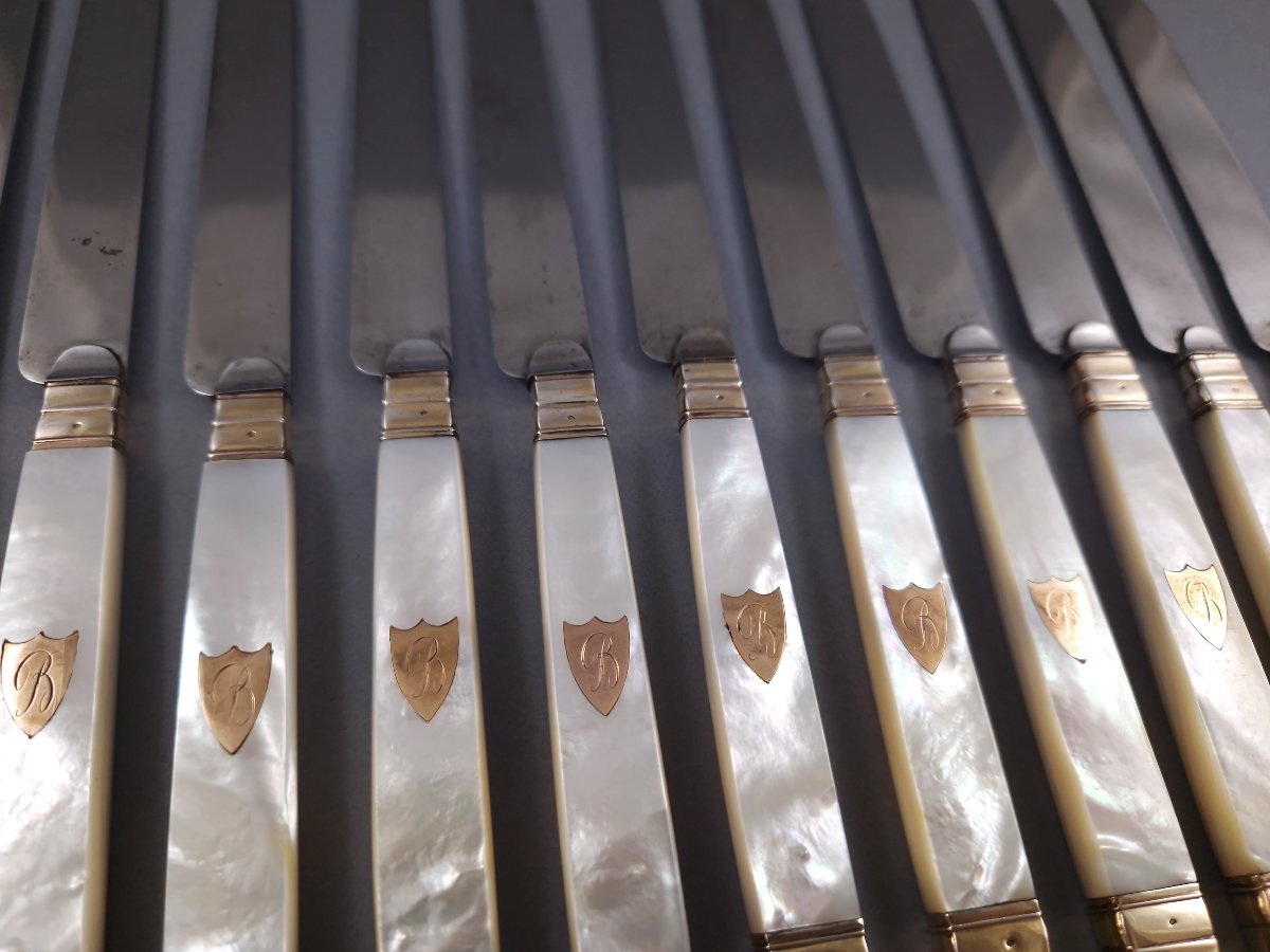 12 et 12 couteaux en nacre, vermeil et or rose -photo-1